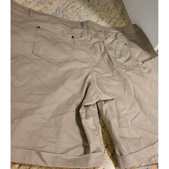 NWOT Woman Within Plus Size 34W Zip Up Tan Stretch Denim Modern Fit Shorts Cuff - Picture 11 of 12